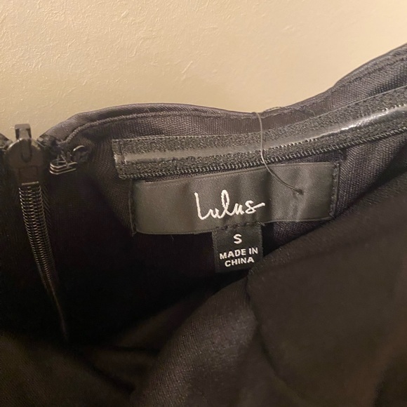 Black detailed homecoming/formal size small Lulu’s dress - Picture 4 of 4